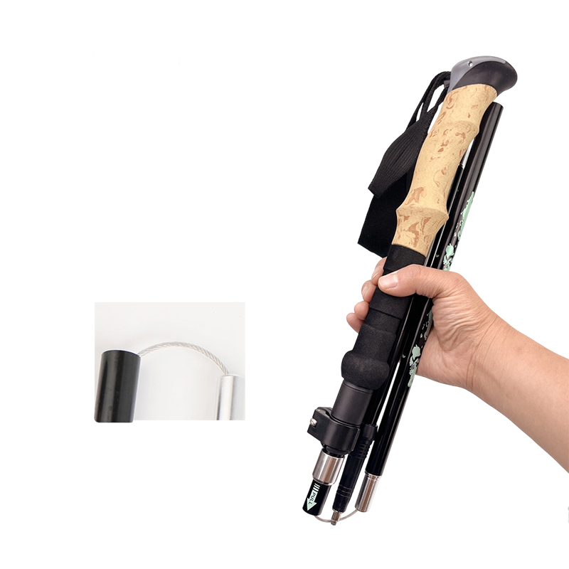 Bastón de trekking telescópico de tres secciones en aleación de aluminio, plegable con bloqueo externo y empuñadura recta Bastón de trekking telescópico de tres secciones en aleación de aluminio, plegable con bloqueo externo y empuñadura recta